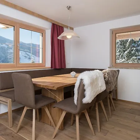 H&p Apartment *